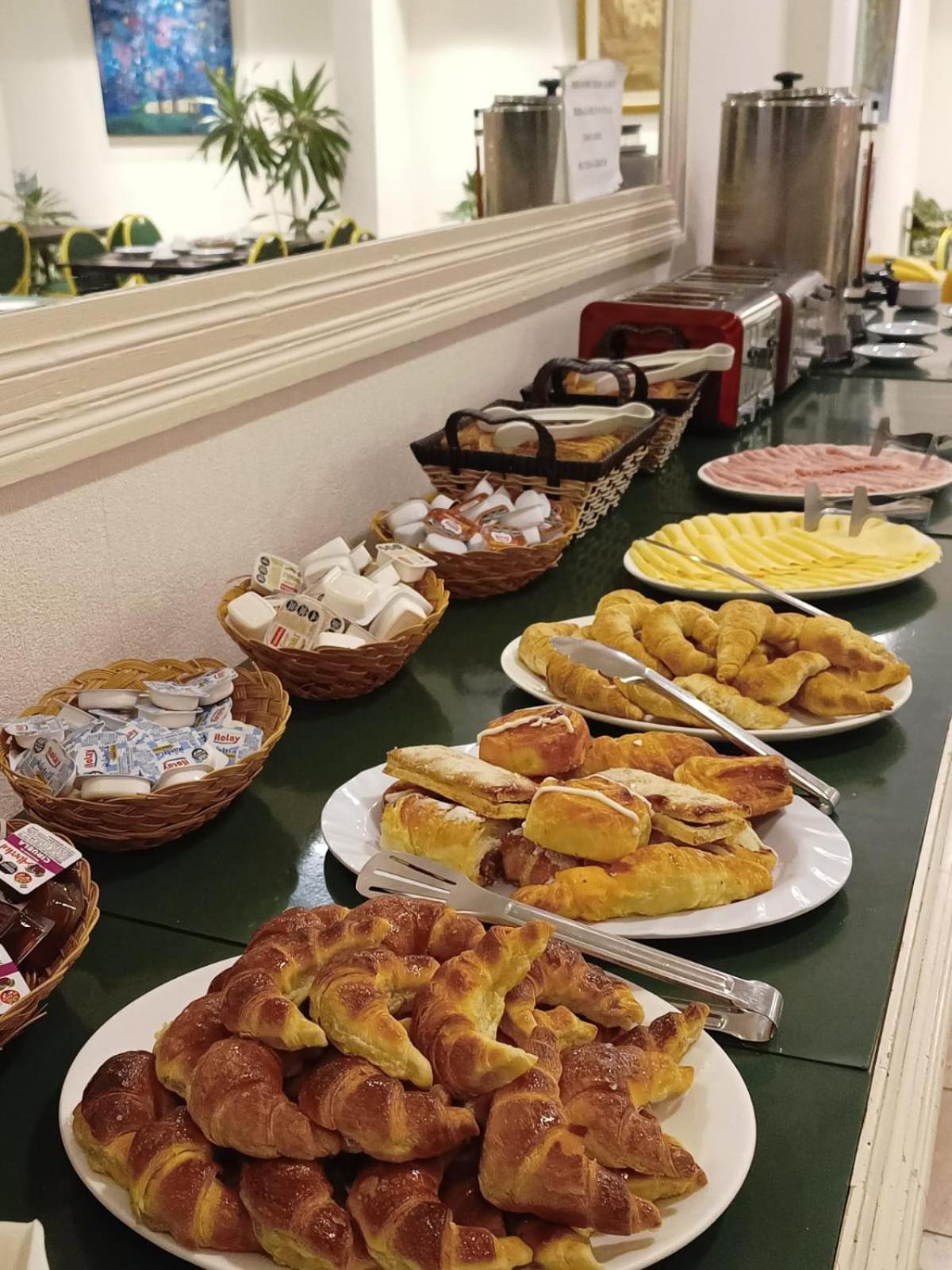 Atlas Tower Hotel Buenos Aires Eksteriør billede
